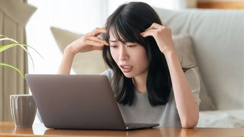 プレッシャーに感じてる女性